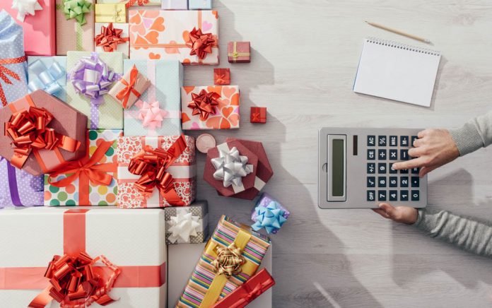 Dave-Ramsey-On-How-Much-Christmas-Should-Really-Cost Dave Ramsey On How Much Christmas Should Really Cost