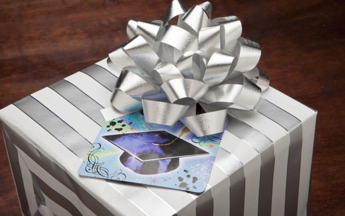 Gift-Ideas-for-2021-College-Grads Gift Ideas for 2021 College Grads